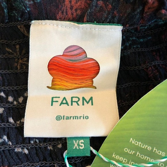 Farm Rio Black River Creatures Smocked Blouse X-Small - Picture 13 of 16